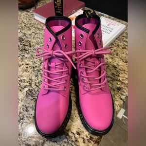 Dr. Martens Zavala Bright Pink Combat Boots women’s 6 new